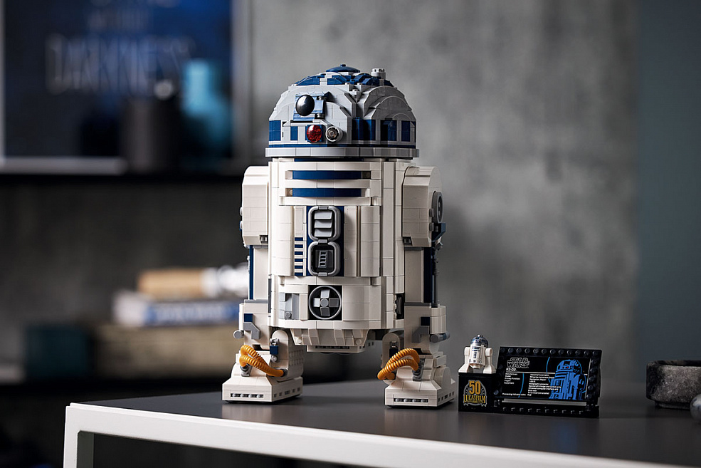 Легендарный дроид R2-D2 уже в продаже!